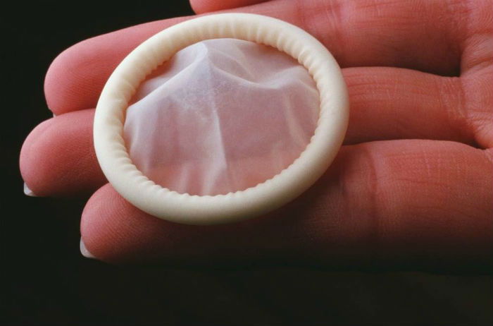 Condom 2