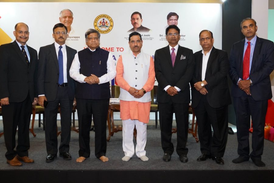 Invest Karnataka Pralhad Joshi Jagadish Shettar 4