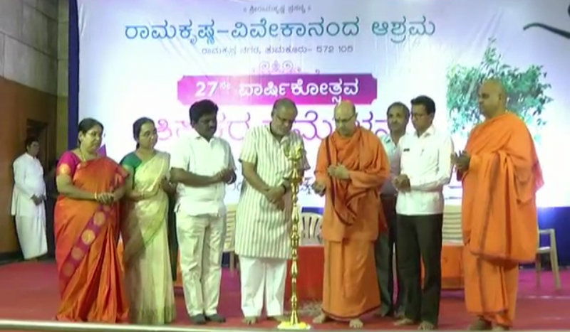 Suresh Kumar1