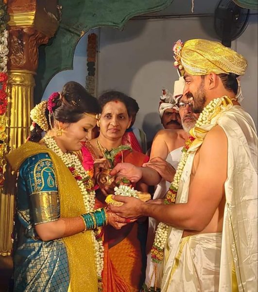 akka devi serial fame actor surya marriage with shubhashree