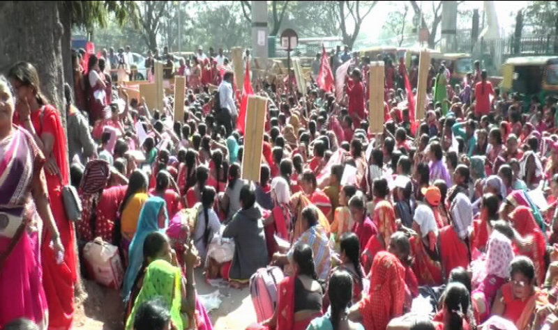bisi uta protest