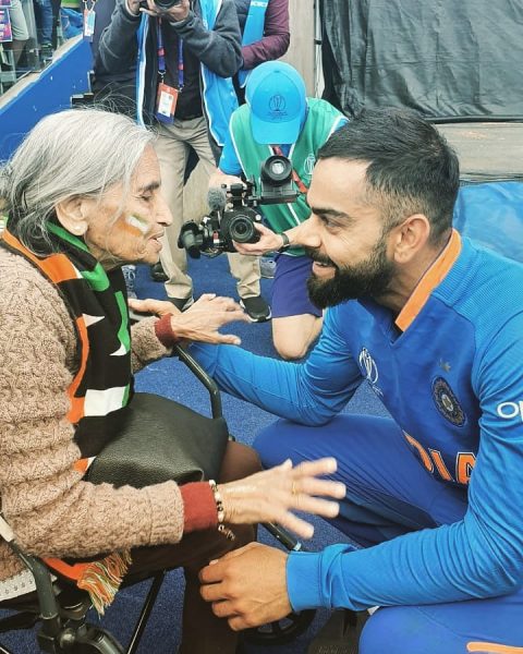 cricket fan 1