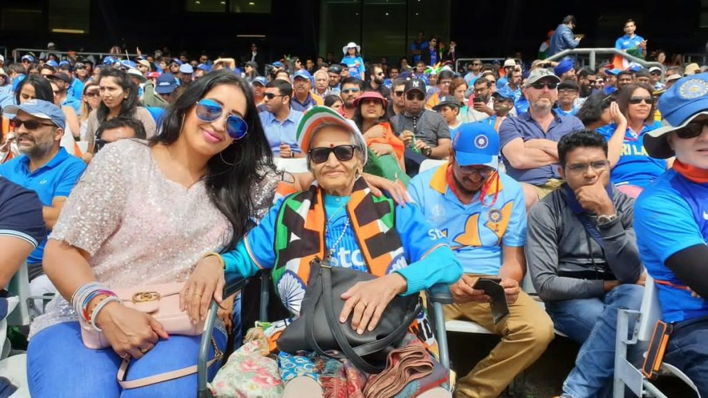 cricket fan