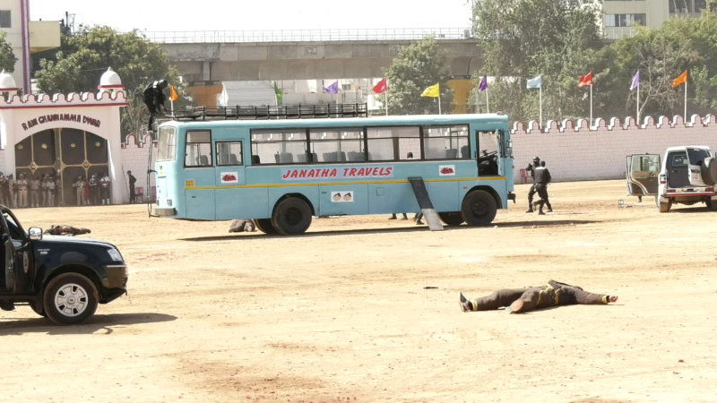 republic day bengaluru army stunt 6