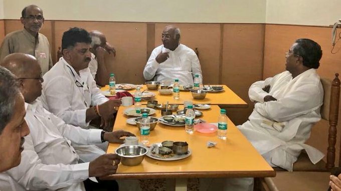 siddaramaiah mallikarjun kharge hotel