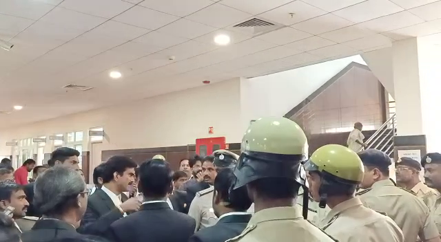 hbl kashmiri students