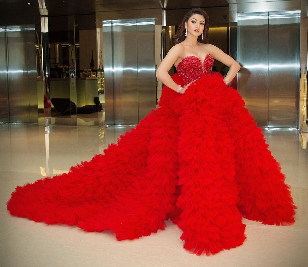 urvashi rautela 1 e1582020255585
