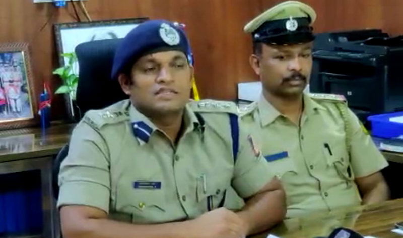 Police 6