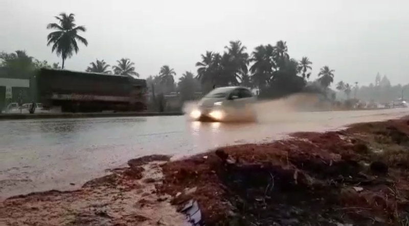 overall rain 1
