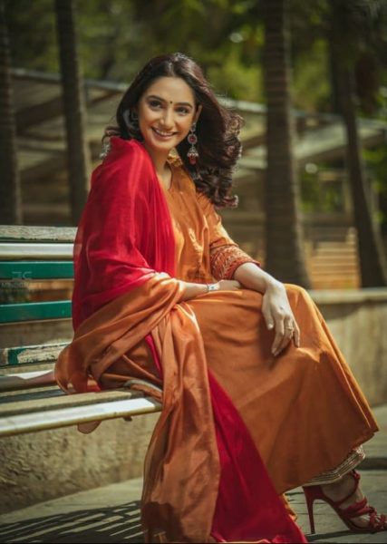 rraginidwivedi 56923065 244904519675052 3982549338066086002 n e1585491991621
