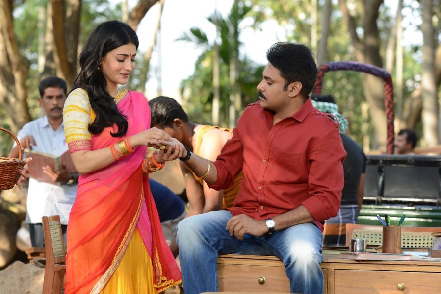 shruti haasan pawan kalyan katamarayudu