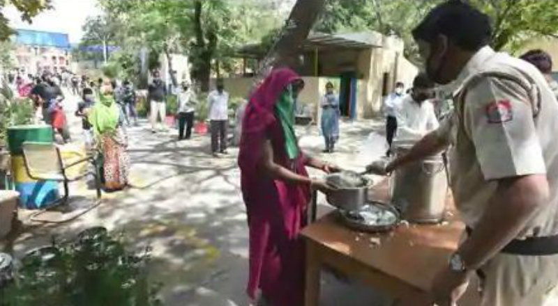 distributing food