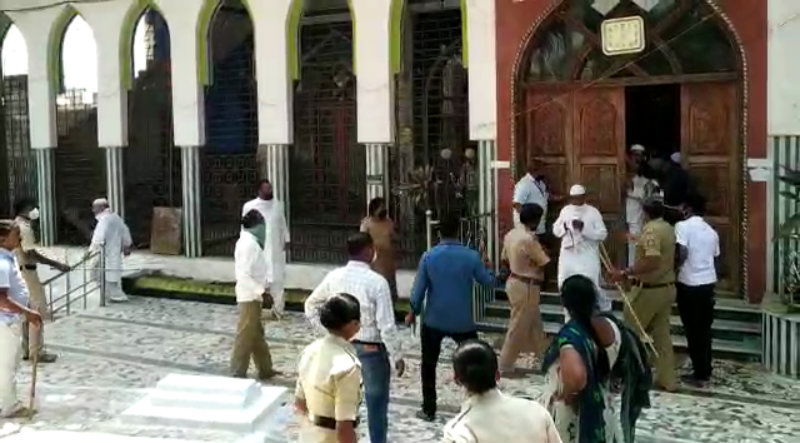 hvr mosque lati charge 1