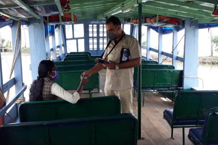 Alappuzha boat lone student 1200