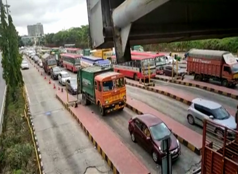 TRAFFIC 9