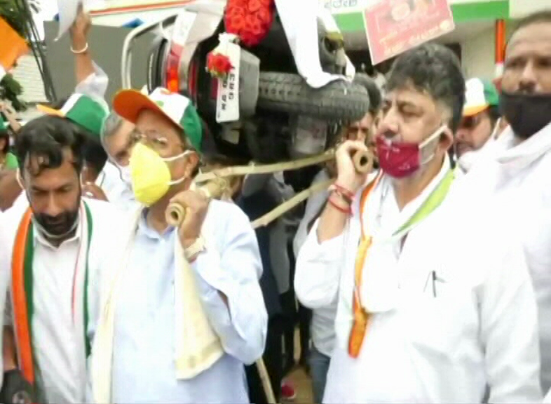 kpcc cycle protest congress dk shivakumr 2