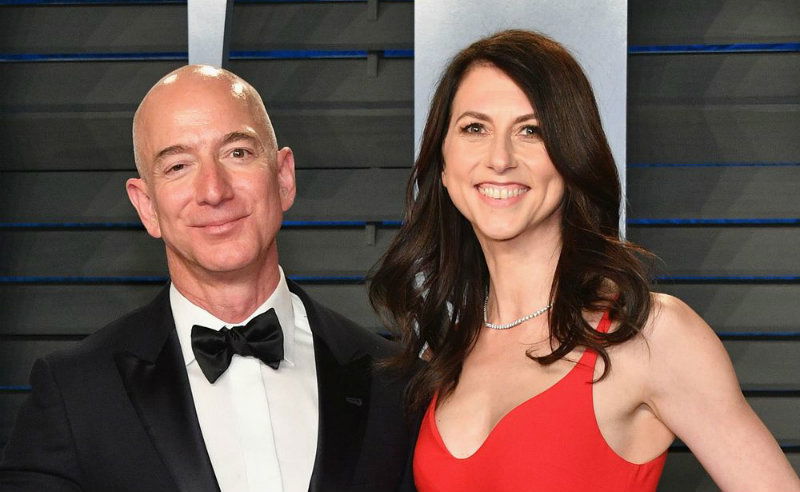 mackenzie bezos and jeff