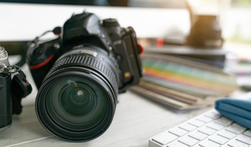 CAMERA