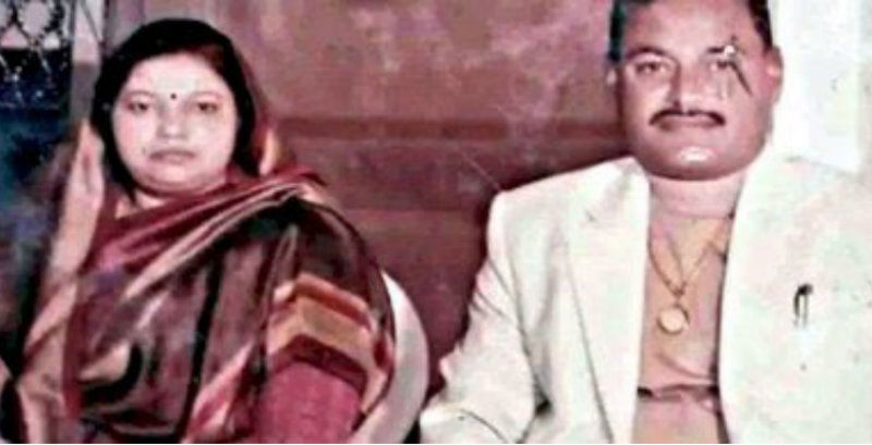 dubey wife Richa