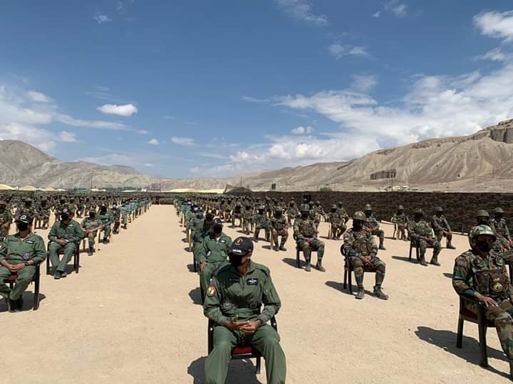 narendra modi InLeh indian army 2