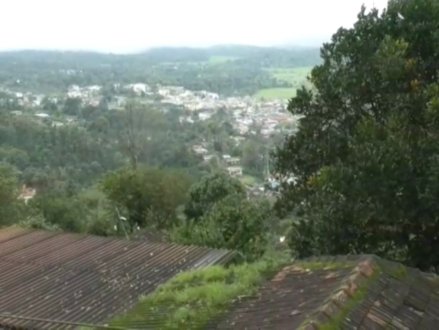 MDK LAND SLIDE BHEETI 5 medium