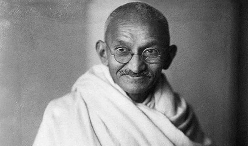 Mahatma Gandhi medium
