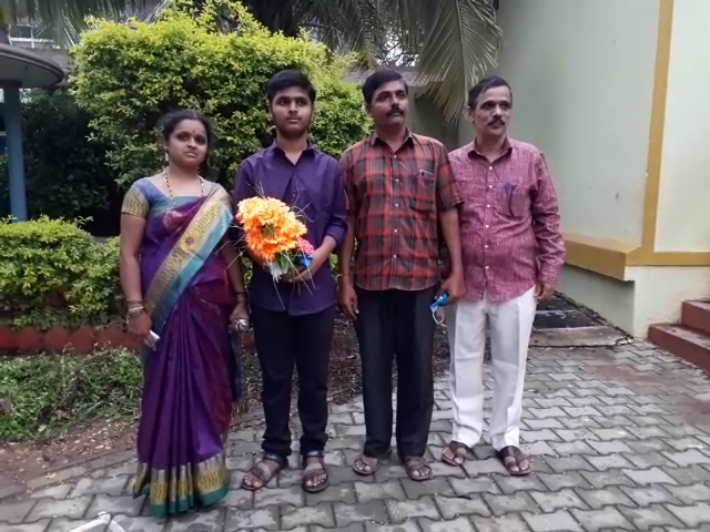 SSLC kannada medium Topper abhishek
