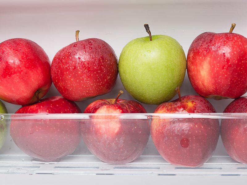 apple 4