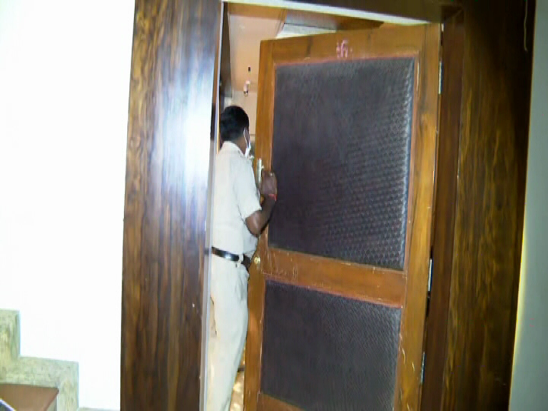 vlcsnap 2020 08 29 00h04m06s505