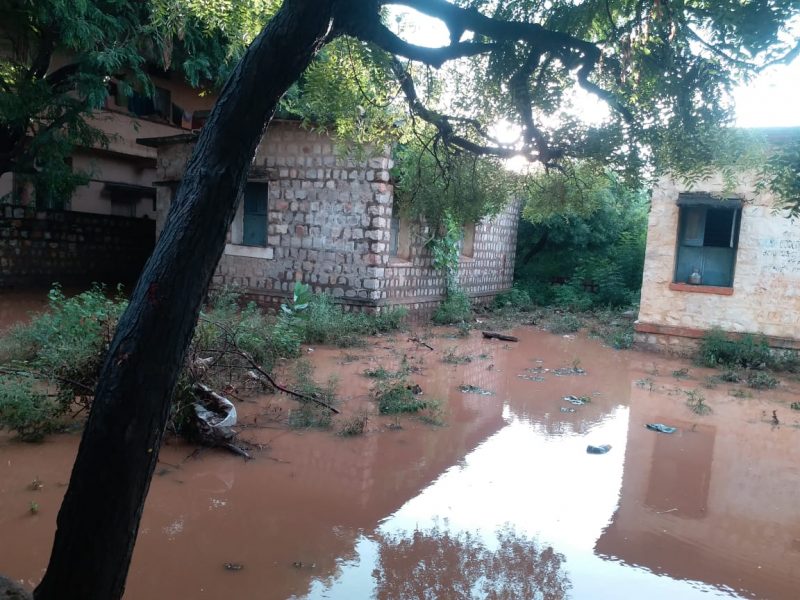 BLG RAIN EFFCT AV 2