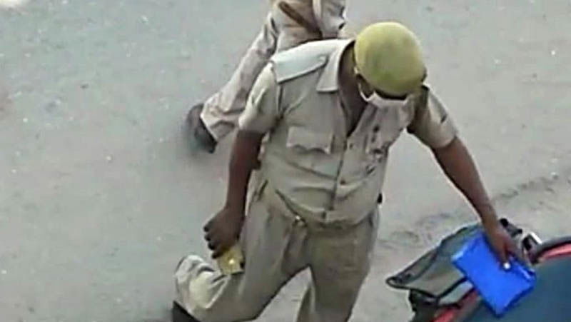 UP POLICE BRIBE 3