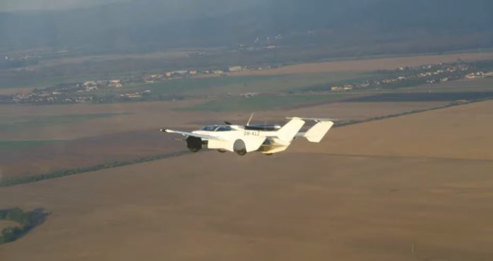 look new kleinvision aircar flying sports car goes up to 124mph powered by a bmw engine e1604044737182