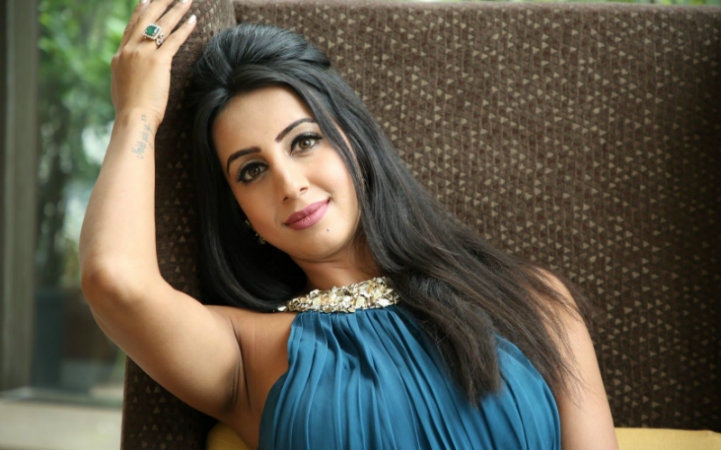 sanjjanaa-galrani