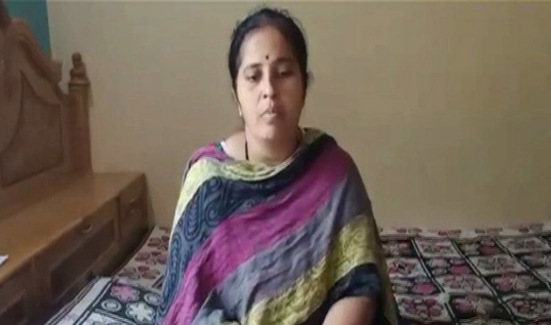 BJP MLA Siddu Savadi Mahalingapura Woman