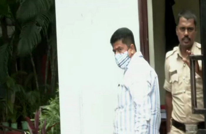 VIJAY KULKARNI 1