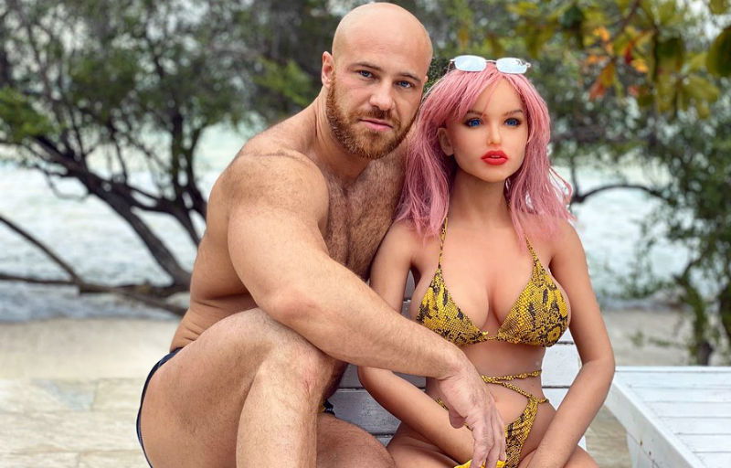 Body Builder Sex Doll Marriage 2