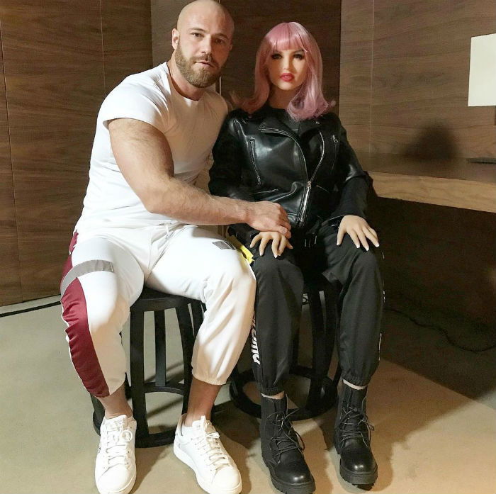 Body Builder Sex Doll Marriage 3