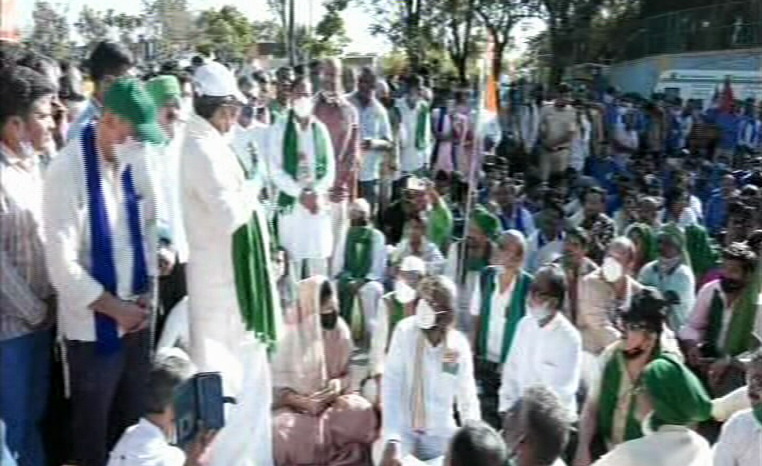 bengaluru freedom park farmers protest 8 e1607597789278