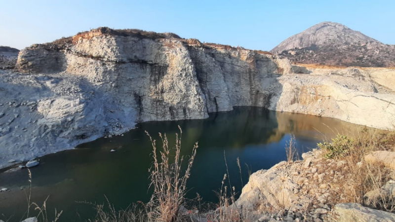Chikkaballapur illegal mining3