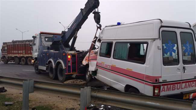 bhadohi accident 4
