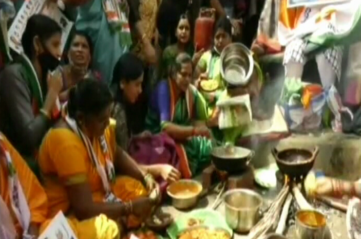 CONGRESS PROTEST 1 e1612857625347