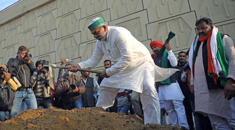 Delhi Farmers Protest Ghazipur Flower Plant 3