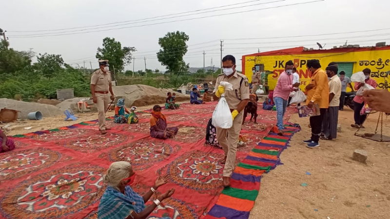 Yadagiri Police Help3