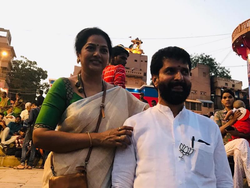 ct ravi and wife pallavi 4