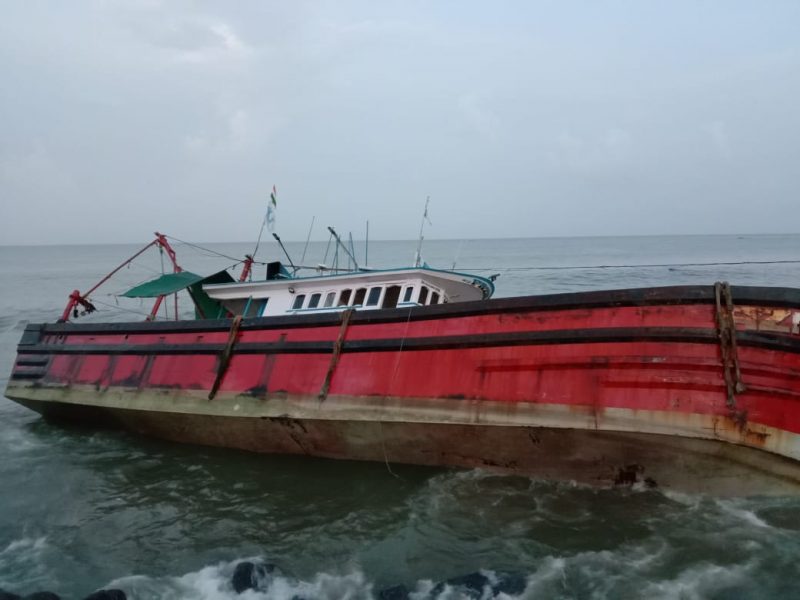 mg boat 2