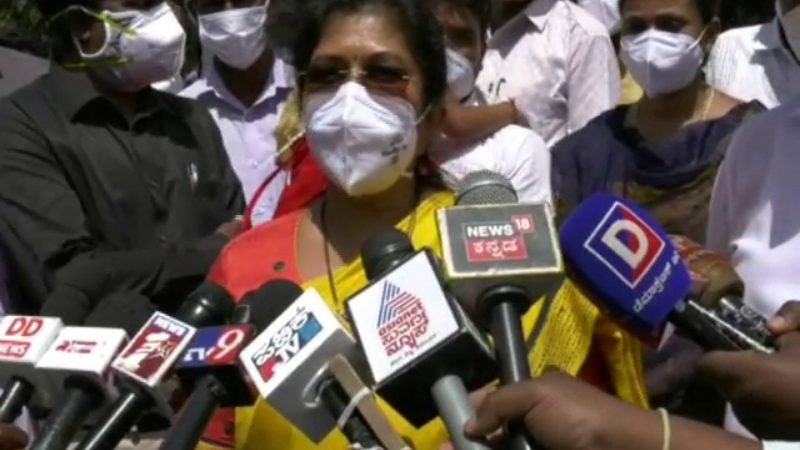 Chamarajanagar Shashikala Annasaheb Jolle8 medium