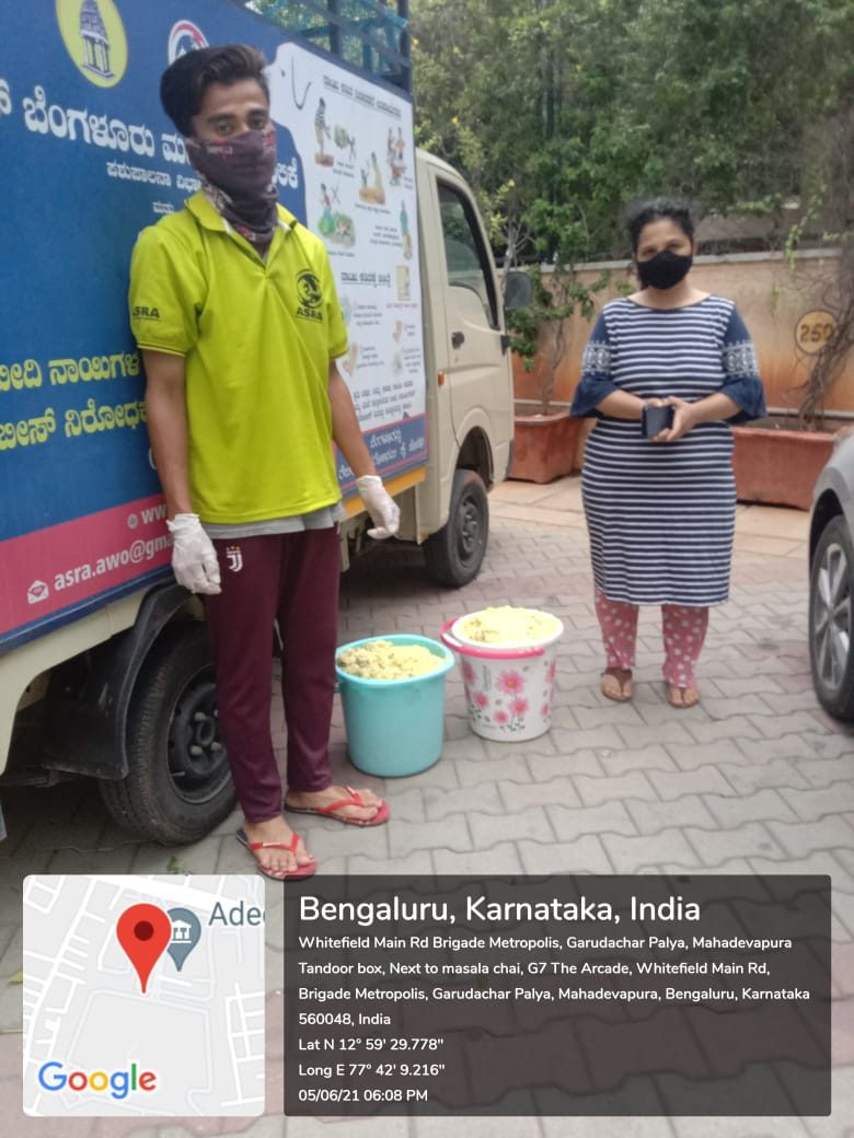 Covid 19 Lockdown bbmp supplying food street dog daily 1 1 medium