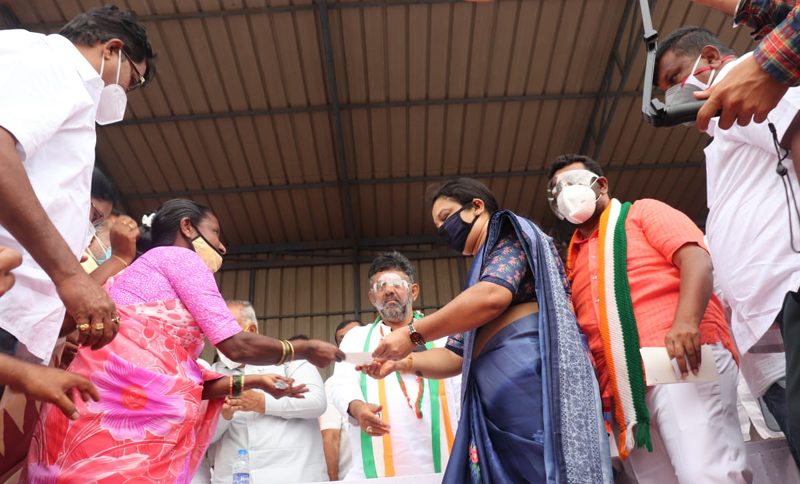 DK Shivakumar Congress Price Hike Petro Protest 8 medium