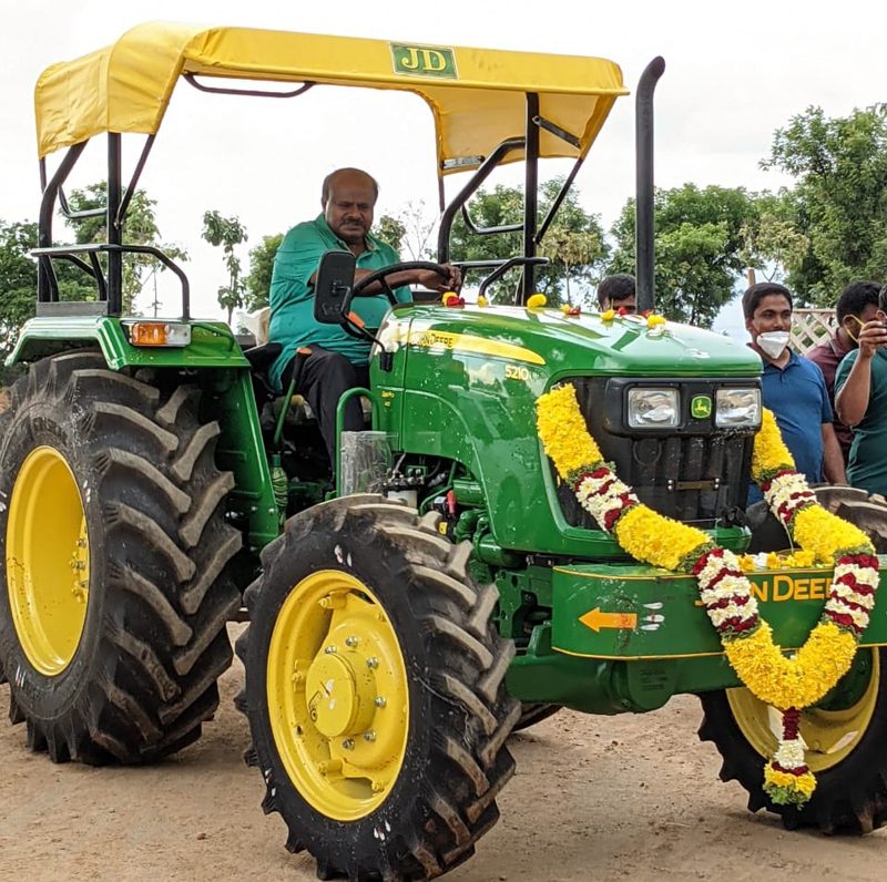 HDK Tractor 1 medium