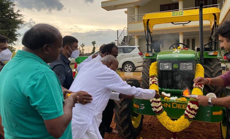 HDK Tractor 4 medium